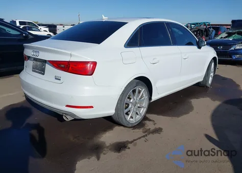 2015 Audi A3 2.0T Premium из США, поврежденный, VIN WAUEFGFFXF1125581